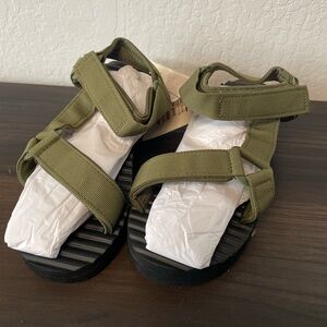 Muji Velcro “Teva” Sandals - size W 7 NWT